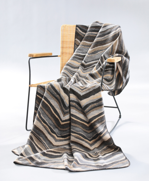 Biederlack Wohn- und Kuscheldecke 'Wild Lines' 150 x 200 cm Grau